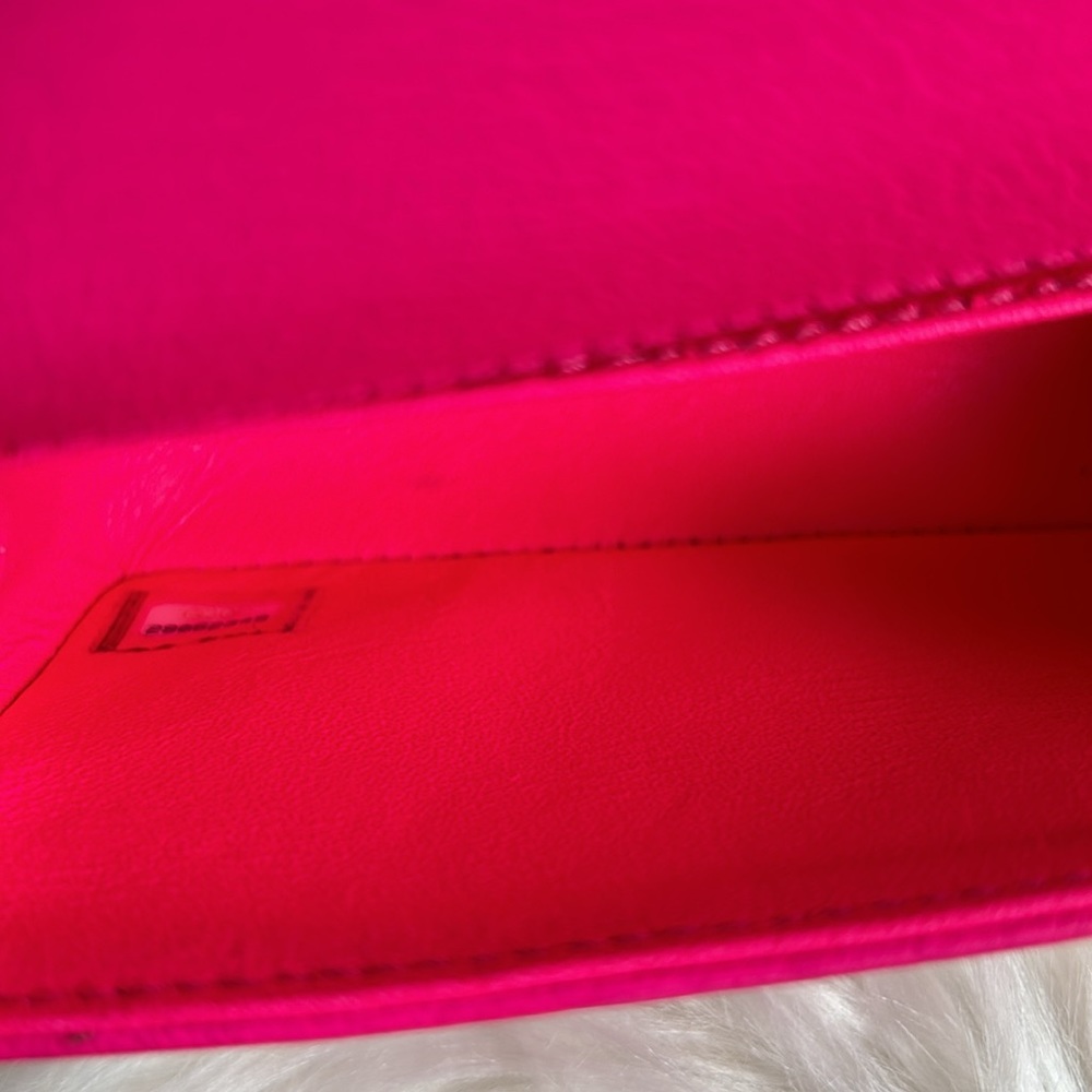 CHANEL Quilted 2.55 Reissue Flap mini Belt Bag Fluorescent Pink - Picture 9 of 11